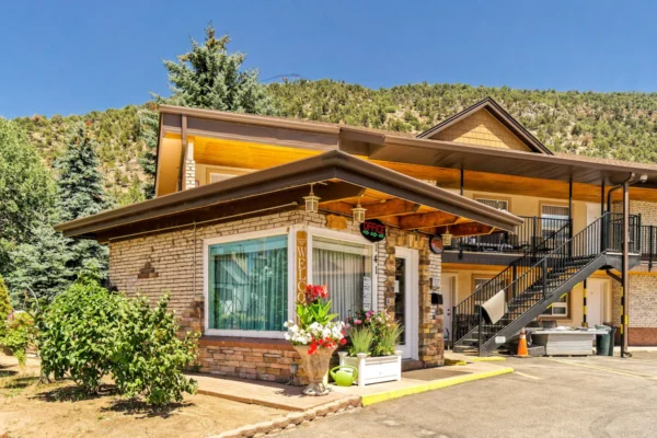 Glenwood Springs Inn