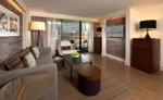 Warwick Denver - Image 3