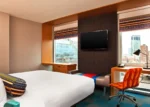 Aloft Chicago Downtown River North - Image 3