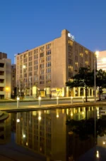 Aloft Dallas Downtown - Image 13